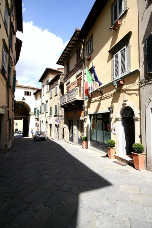Baldovino Di Monte Bed and Breakfast Monte San Savino Εξωτερικό φωτογραφία