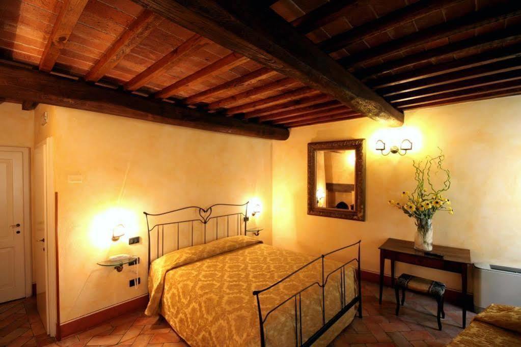 Baldovino Di Monte Bed and Breakfast Monte San Savino Εξωτερικό φωτογραφία