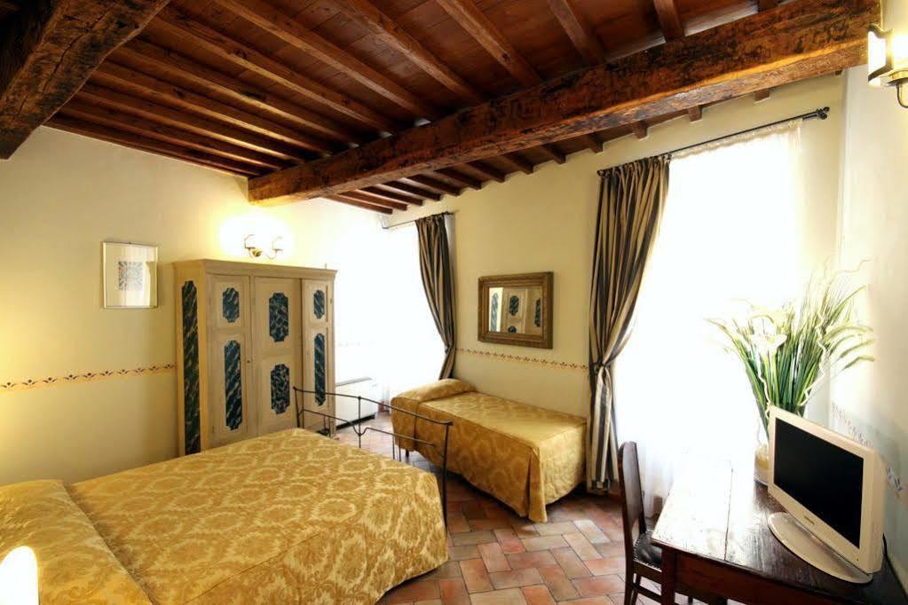 Baldovino Di Monte Bed and Breakfast Monte San Savino Εξωτερικό φωτογραφία