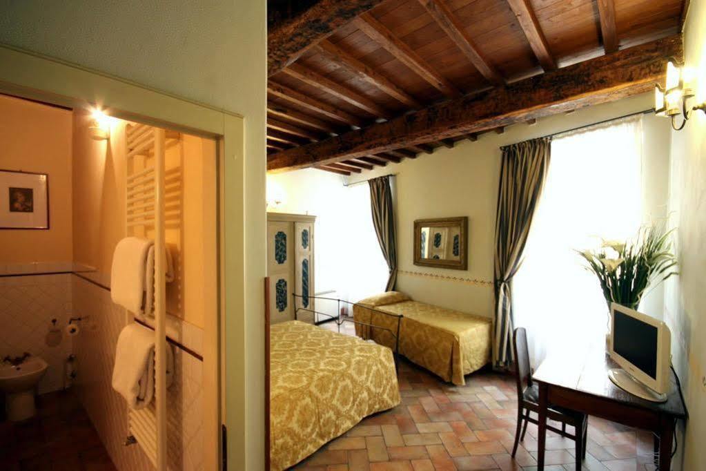 Baldovino Di Monte Bed and Breakfast Monte San Savino Εξωτερικό φωτογραφία
